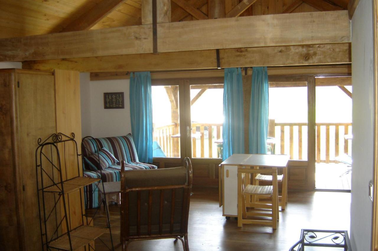 Paysannerie Des Versanes - Chambres Et Gite Tour-de-Faure Luaran gambar