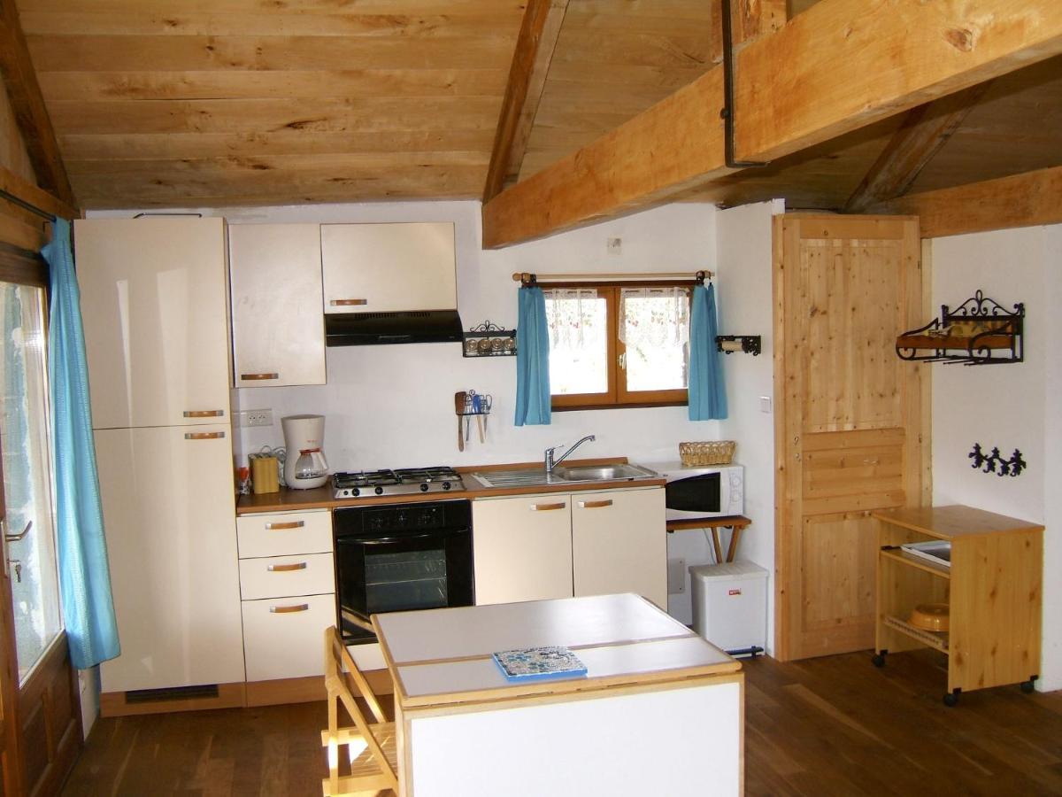 Paysannerie Des Versanes - Chambres Et Gite Tour-de-Faure Luaran gambar