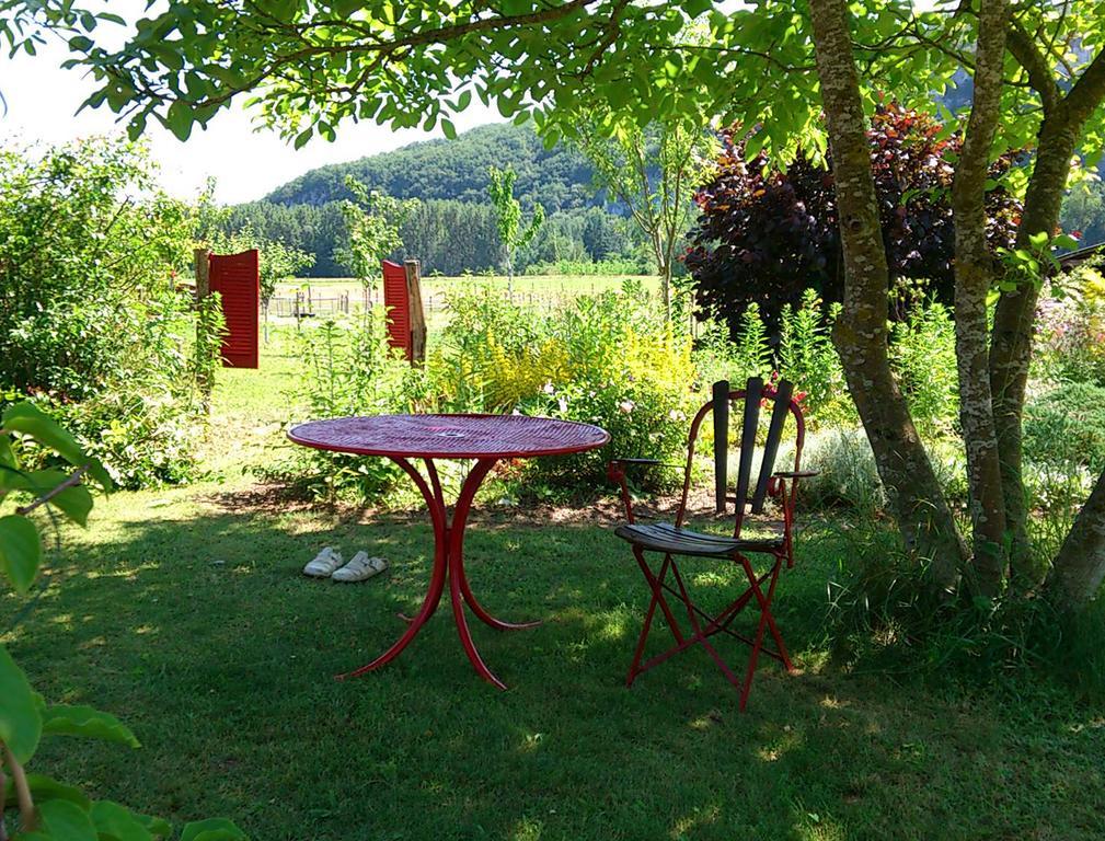 Paysannerie Des Versanes - Chambres Et Gite Tour-de-Faure Luaran gambar