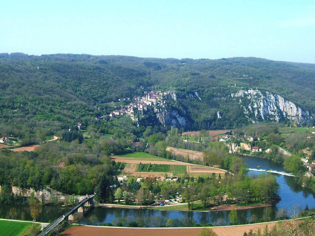 Paysannerie Des Versanes - Chambres Et Gite Tour-de-Faure Luaran gambar