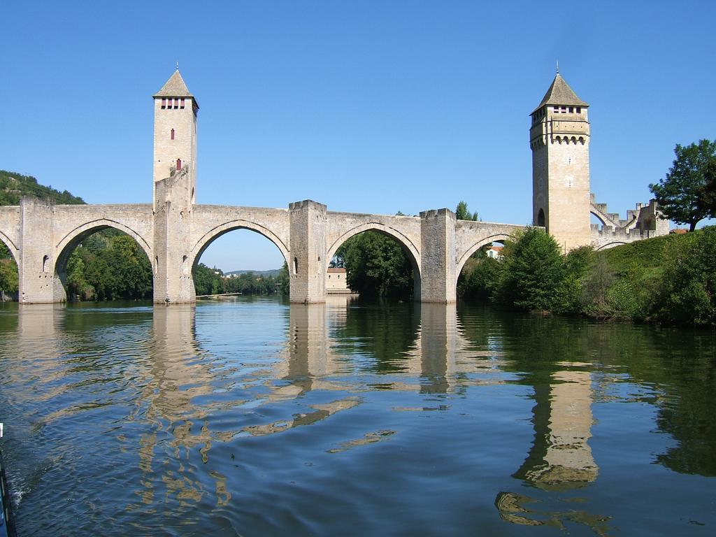 Paysannerie Des Versanes - Chambres Et Gite Tour-de-Faure Luaran gambar